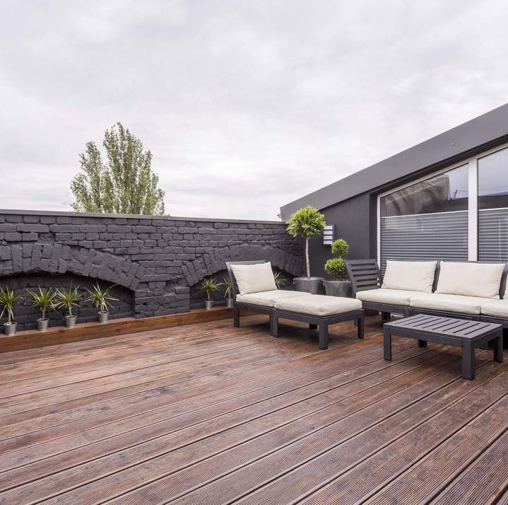 Une terrasse ombragée pour les beaux jours !